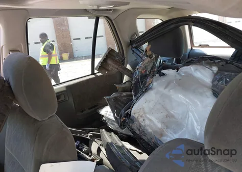 2003 Isuzu Rodeo S 3.2L V6 from USA, damaged, VIN 4S2DM58W834308711